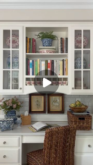 Kelly | Southern Charm Cottage on Instagram: "The Kitchen Desk (circa 1995) 💙  I know they aren't in style anymore, but we are so happy our kitchen has one!   It's the perfect place to look through my cookbooks. Speaking of cookbooks, I am always looking for a new one. If you have a favorite, please share!  Have a beautiful day, friends!  #kitchendecor #collectedhome #kitchendesign #cookbooks #cozyhome #southernhome" Office Desk In Kitchen Ideas, Office In Kitchen Ideas, Kitchen Desk Ideas, Desk In Kitchen, Old World Kitchens, Kitchen Desks, Kitchen Desk, Butler Pantry, Southern Home