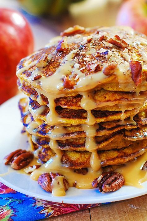 Pumpkin Pancakes with Caramel Pecan Sauce Recipe: pumpkin, milk, butter, egg, Brown sugar, flour, cinnamon, baking powder, ground ginger, nutmeg, caramel sauce, sweetened condensed milk and chopped pecans. †▼▼† Caramel Pecan Sauce, Pancake Princess, Cooking Crafts, Autumn Treats, Pecan Sauce, Yum Breakfast, Savory Cakes, Breakfast Recipies, Thanksgiving Breakfast