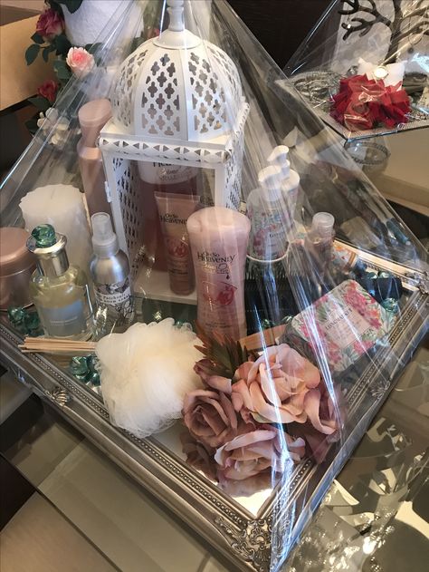 #wedding-gifts Trays #madebyme Trousseau Packing, Gift Tray, Wedding Gift Pack, Bridal Gift Wrapping Ideas, Wedding Gifts Packaging, Wedding Gift Wrapping, Diy Gift Baskets, Wedding Gift Baskets, Cadeau Diy