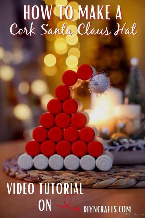 Wine Cork Santa, Wine Cork Diy Projects, Wine Cork Crafts Christmas, Cork Diy Projects, Wine Cork Christmas Tree, Cork Crafts Christmas, Cork Christmas Trees, Wine Cork Wreath, Wine Cork Diy Crafts