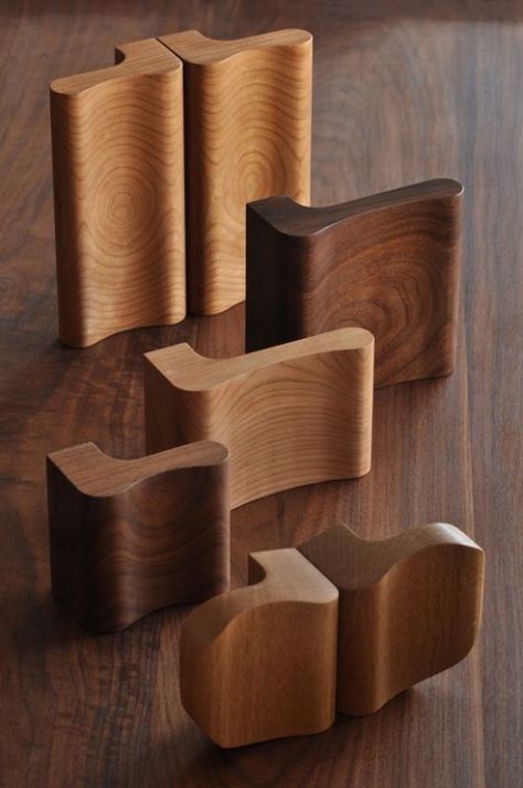 World Heritage, Sugatakatachi Wooden Handles Door, Wood Door Handle, Wooden Objects, Wood Drawer Pulls, Door Handle Design, Furniture Details Design, Cabinetry Design, Furniture Handles, Diy Wood Projects Furniture