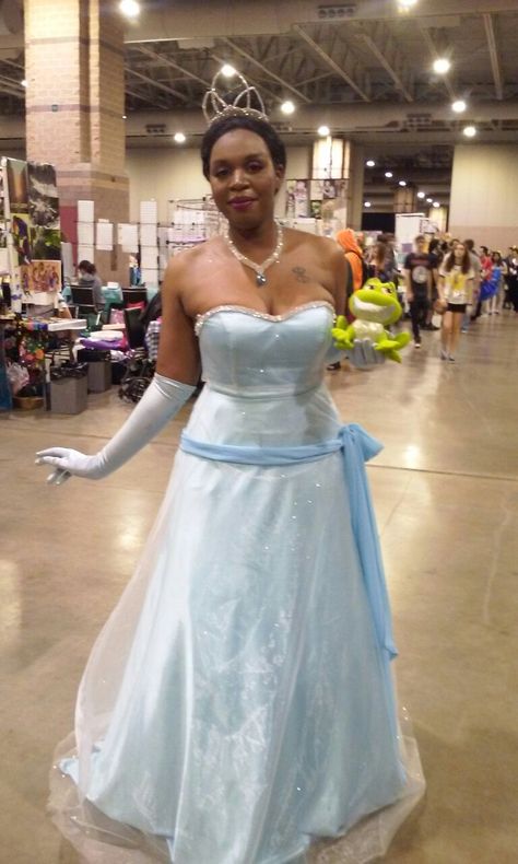 Tiana Blue Dress Costume, Princess Tiana Blue Dress, Tiana Blue Dress, Blue Dress Costume, Princesa Tiana, Disney Bounds, Princess Tiana, Princess Dresses, Dress Costume