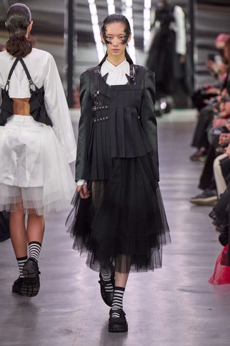 Noir Kei Ninomiya, Fashion Design School, Kei Ninomiya, Conceptual Fashion, Japan Fashion, Spring 2024, Punk Fashion, Runway Fashion, Editorial Fashion