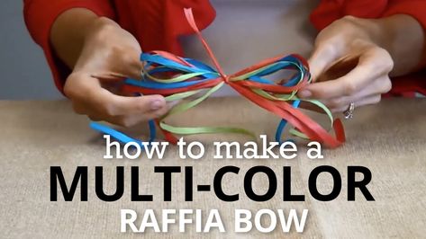 How to Tie a Raffia Bow via @nashvillewraps How To Use Raffia Ribbon, Raffia Bows On Presents, Raffia Ribbon Ideas, Bows For Presents, Ribbon Collection, Raffia Ribbon, Truffle Boxes, Paper Pom Pom, Wrapping Techniques