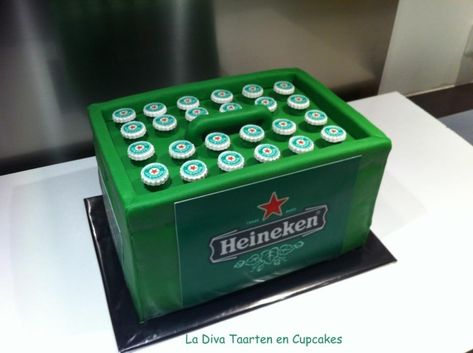 Heineken Beer Crate Cake My cousin was so kind to the weekend that his birthday would be available to keep a family weekend. Of course... Heineken Beer Cake, Heineken Cake, Heineken Party, Beer Themed Cake, Birthday Cake Beer, Police Birthday Cakes, Chocolate Birthday Cake Decoration, Birthday Beer Cake, Liquor Cake