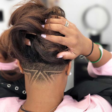 Cute Undercut, Undercut Natural Hair, Undercut Hair Designs, Undercut Hairstyles Women, Undercut Designs, Undercut Long Hair, Undercut Styles, Shaved Hair Designs, Elegant Ponytail