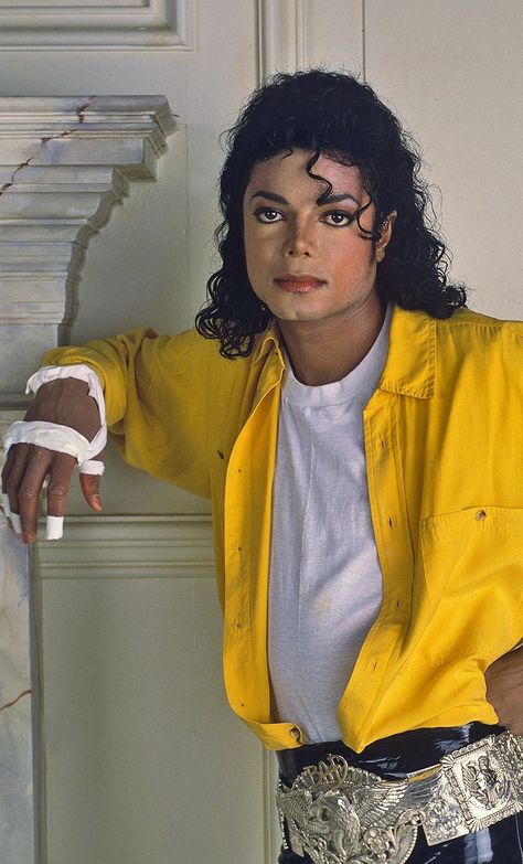 Gosh dang mike. Michael Jackson, The Story, Yellow, Wall, Hair, Black