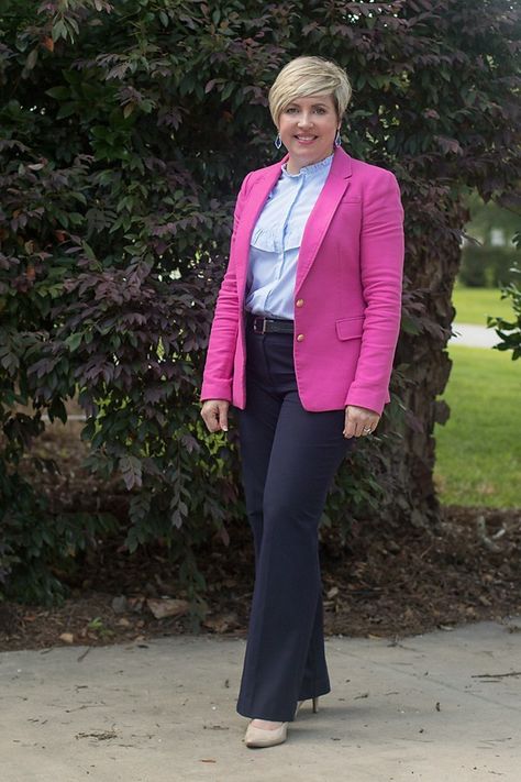 Hot pink blazer and navy pants/ summer work wear for women/ office attire #weartowork #officeoutfits #womensfashion Blazer Outfits For Women Casual, Navy Pants Outfit, Summer Work Wear, Cute Office Outfits, Office Attire Women, Hot Pink Blazers, Business Dress Women, Jumpsuit Navy Blue, Slacks For Women