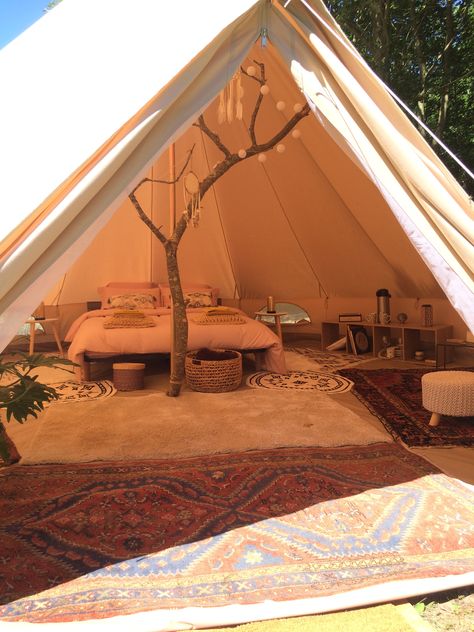 Bell Tent Interior, Glamping Inspiration, Bell Tent Glamping, Unique Glamping, Tents Camping Glamping, Bell Tent Camping, Glamping Ideas, Tenda Camping, Tent Living