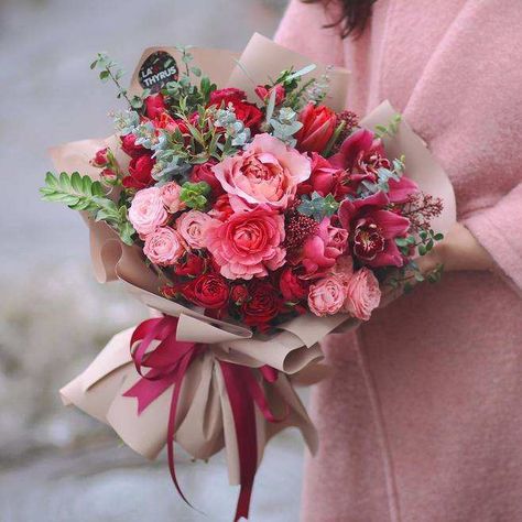 Flower Arrangements For Valentines Day, Flower Bouquet Aesthetic Valentine, Valentine’s Day Bouquet, Valentines Day Flowers Bouquet, Valentines Flowers Bouquet, Rose Bouquet Aesthetic, Valentine's Flowers, Flowers Valentines Day, Valentines Day Flowers