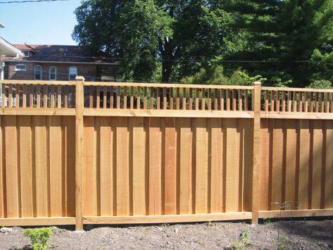 C-0701 - Cedar Fence with Decorative Top Fence Gate Ideas, Good Neighbor Fence, Fence Backyard, Wood Privacy Fence, Wood Fence Design, House Fence Design, Privacy Fence Designs, Gate Ideas, Front Fence