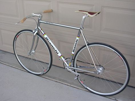 Bianchi Pista Flat Bar | Swapped out the OEM Pista bars (hea… | Flickr Bianchi Bicycle, Noah's Arc, Road Bike Vintage, Cycling Photography, Retro Bicycle, Cruiser Bicycle, Fixie Bike, Road Bike Cycling, Bike Gear