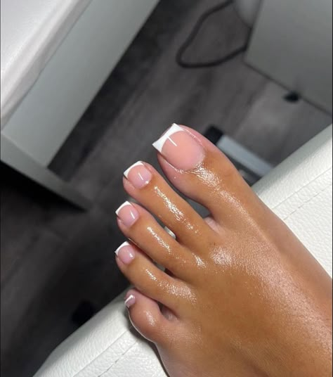 French Toe Nails, Nail Designs Acrylic, French Manicures, Gel Toe Nails, Acrylic Toe Nails, Acrylic Toes, Cute Toe Nails, Nails Cute, Classy Acrylic Nails