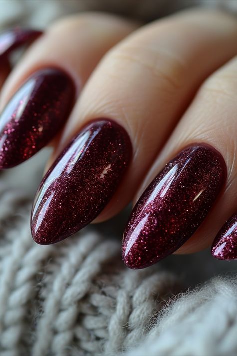 Burgundy Nail Polish Berry Glitter Nails, Burgandy Glitter Nails, Burgundy Sparkle Nails, Wine Nails Designs Burgundy, Nails Burgundy Design, Burgundy Glitter Nails, Burgundy Nails With Glitter, Crimson Nails, Bordeaux Nails