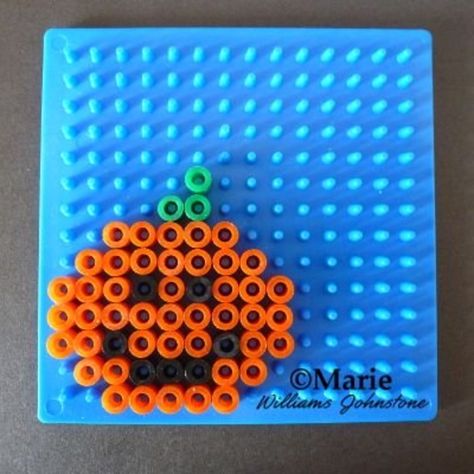 Halloween Perler Bead Patterns, Halloween Perler, Easy Perler Bead Patterns, Hallowen Ideas, Pearl Beads Pattern, Hama Beads Design, Perler Bead Templates, Diy Perler Bead Crafts, Perler Crafts