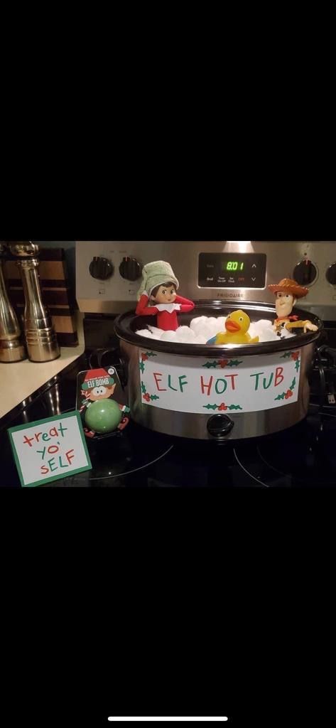 Elf On The Shelf Hot Tub, Elf Hot Tub, Elf Stuff, Prek Ideas, Elf Ideas Easy, Kid Christmas, Awesome Elf On The Shelf Ideas, Elf Fun, Season Greetings