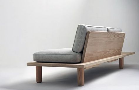 Plywood Couch - Build a DIY Outdoor Sofa - Melly Sews Sofa Arrangement, Diy Couch, Diy Sofa, Wooden Sofa, Plywood Furniture, Wooden Bench, Couch Furniture, Furniture Inspiration, Wooden Chair