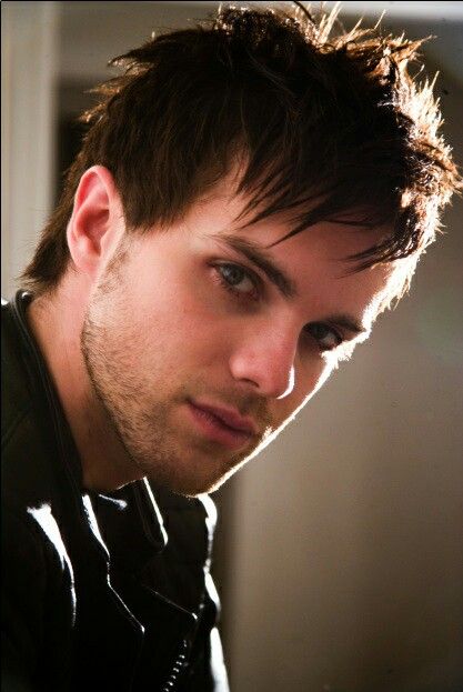 Thomas Dekker Thomas Dekker, Golden Age Of Hollywood, Classic Hollywood, Golden Age, Face Claims, Shopping List, Actors & Actresses, Acting, Hollywood