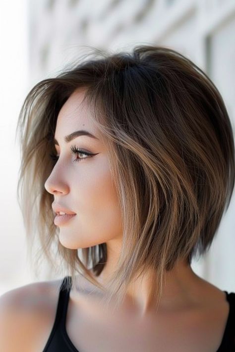 50 Unique Ways to Rock a Neck-Length Bob Right Now Bob With Texture, Neck Length Hairstyles, Neck Length Hair Cuts, Razor Cut Bob, Neck Length Hair, Bobbed Hair, Wedge Haircut, Short Hair Cuts For Round Faces, Stacked Bobs