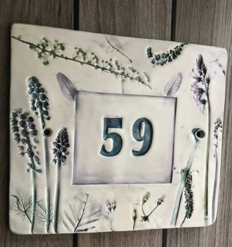 House number sign