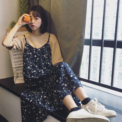 Moon City - Floral Print Spaghetti-Strap Dress #dress #floral #flashdeal Floral Dress Outfits, Style Kawaii, Kawaii Dress, Looks Black, Spaghetti Strap Dress, Mode Inspo, Dress Outfit, Mode Inspiration, Looks Vintage