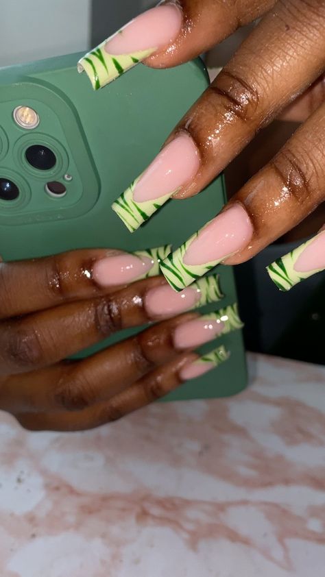 Green Nail Designs Short Nails, Green Acyrilics Nails Design, Green Nails Asthetics, Green Acrylic Nails French Tip, Medium Green Nails, Green And Brown Nails Acrylic, Green French Tip Design, Green Nails Design Ideas, Green Design Nails