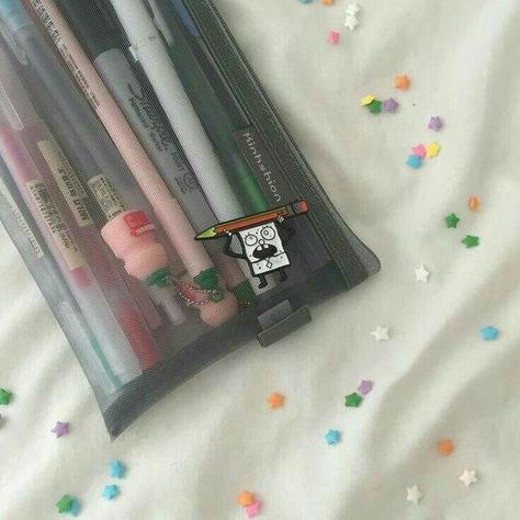 stationery aesthetic highlighters pens cute kawaii g e o r g i a n a : p e n > s w o r d In My Pencil Case, My Pencil Case, Study Vlog, School Suplies, Peach Aesthetic, Cool School Supplies, Study Stationery, Icons Soft, Stationary School