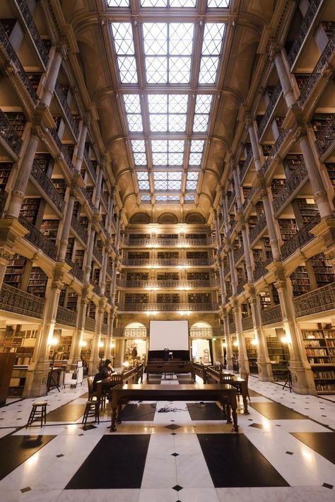 George Peabody Library in Baltimore Maryland  Photo credit: Angela B. Pan John Hopkins University Aesthetic, Johns Hopkins University Aesthetic, Valedictorian Aesthetic, Nyu University, John Hopkins University, University Photography, George Peabody Library, Peabody Library, Book City