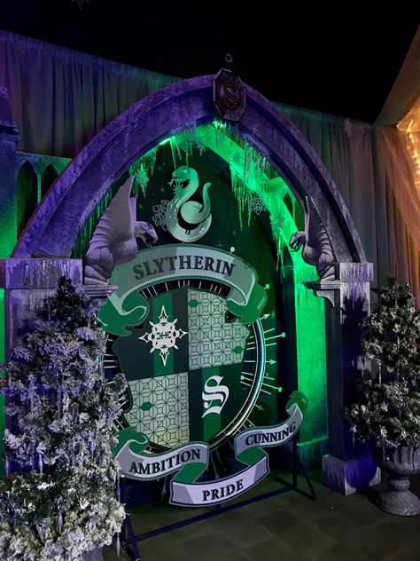 Slytherin Sweet 16, Harry Potter Quinceanera Dress, Slytherin Birthday Party, Harry Potter Sweet 16, Slytherin Decor, Slytherin Party, Harry Potter Baby Nursery, Harry Potter Christmas Party, Slytherin Wedding