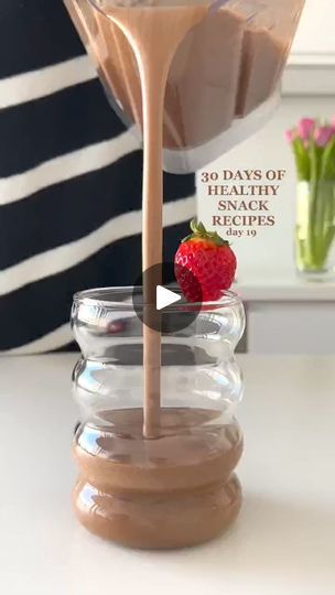 5-ingredient Chocolate-Coffee Smoothie😍 #healthyrecipes #easyrecipes #smoothie | CreativeHive Production | CreativeHive Production · Original audio Orange Smoothie Healthy, Mocha Smoothie, Healthy Food Habits, Easy Coffee Recipes, Smoothie Drink Recipes, Fiber Diet, Refreshing Drinks Recipes, Healthy Drinks Smoothies, Diet Challenge