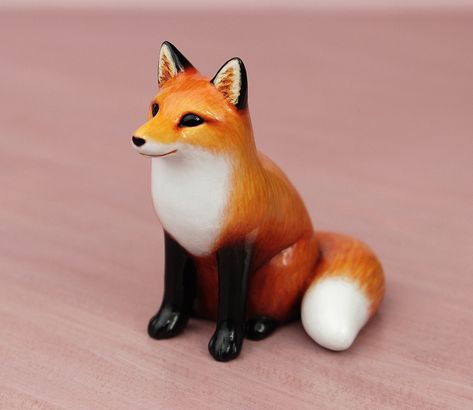 Sitting animals – byrdis Clay Fox, Ceramic Fox, Fox Decor, Clay Animals, Ceramic Animals, Clay Art Projects, Fox Art, Painting Wallpaper, Sculpture Clay