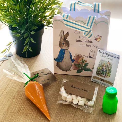 Peter Rabbit Party bags Peter Rabbit Party Favors, Peter Rabbit Theme Party, Baby Shower Return Gifts, Forest Birthday Party, Peter Rabbit Birthday, Peter Rabbit Party, Angel Theme, Forest Birthday, Boys First Birthday Party Ideas