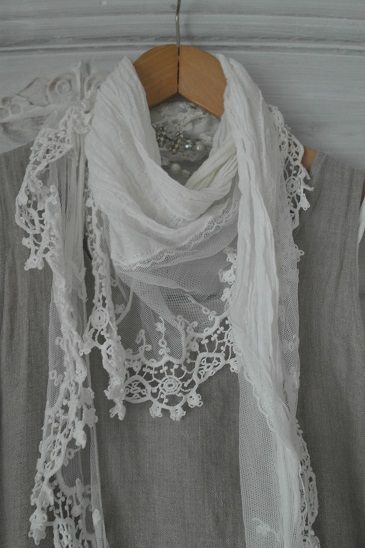 Love this! BY PIA`S: MY VINTAGE LOOK Hippy Chic, White Scarf, Pearl And Lace, Lace Scarf, Linens And Lace, Look Vintage, Vintage Textiles, Sarong, Vintage Lace