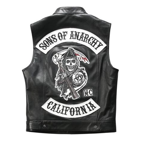 Découvrez nos gilets dans notre boutique 100 % biker. Large choix de bijoux biker, bagues biker, des colliers et bracelets. Trouvez aussi des vêtements bikers ( T-shirt, veste, casquettes.. ) #moto #biker #bikeuse #motards #motardes #motorcycles #bobber #scrambler #chopper #harley #custom #triumph Sons Of Anarchy Vest, Sons Of Anarchy Mc, Vintage Waistcoat, Sons Of Anarchy Motorcycles, Moto Vest, Leather Biker Vest, Waistcoat Men, Jax Teller, Motorcycle Vest