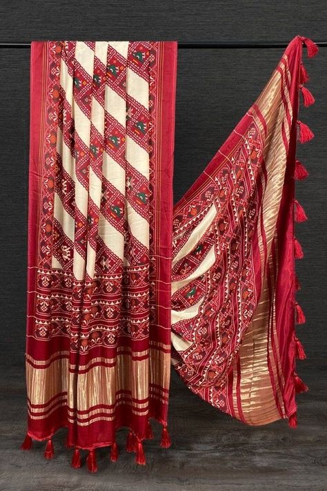 Dupatta For Lehenga, Gaji Silk Dupatta, Patola Print, Choli Blouse, Lehenga Skirt, Satin Saree, Bridal Lehenga Choli, Fancy Blouses, Fancy Blouse Designs