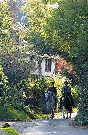 It's so glorious strolling through the Surrey/Sussex commons - especially if can afford to travel via horseback. Rural England English Countryside, English Country Lanes, Country Lanes England, English Country Life, English Village Aesthetic, British Cottage English Countryside, Book Charts, Life In The Countryside, British Village