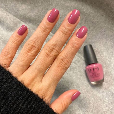 Dusty Rose Nails, Dusty Pink Nails, Rose Nail Design, Sns Nails Colors, Sns Nails, Rose Nails, Dusty Rose Color, Wedding Hair And Makeup, Rose Color