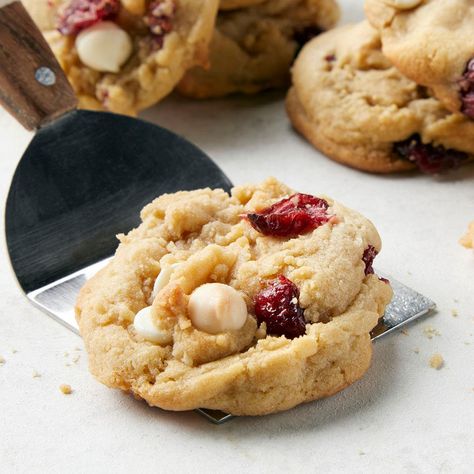 Cranberry White Chip Cookies, White Chocolate Cranberry Pecan Cookies, Oatmeal Craisin White Chocolate Cookies, White Choc Cranberry Cookies, Cranberry Cookies Recipes Dried, Cranberry Cookies White Chocolate, Cranberry Nut Cookies, Cranberry Tart Recipe, Cranberry White Chocolate Cookies