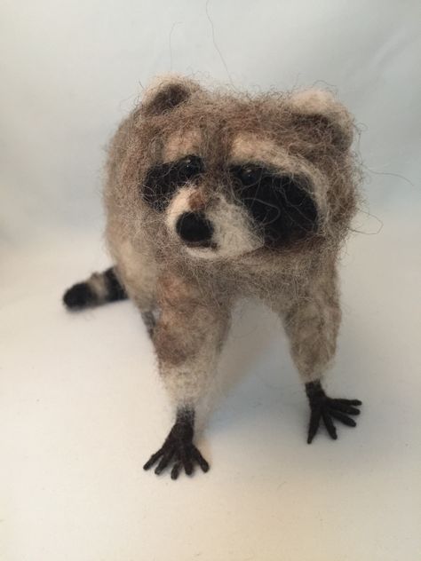 Needle Felted Skunk, Needle Felted Raccoon, Animal Felting, Felted Raccoon, Felt Critters, Mossy Forest, Animal Print Background, Carving Projects, Needle Felt