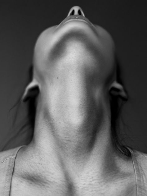 neck Billy Kidd, Wow Photo, Nose Shapes, Body Photography, Body Reference, Anatomy Reference, Natural Home, Figure Drawing, The Sky