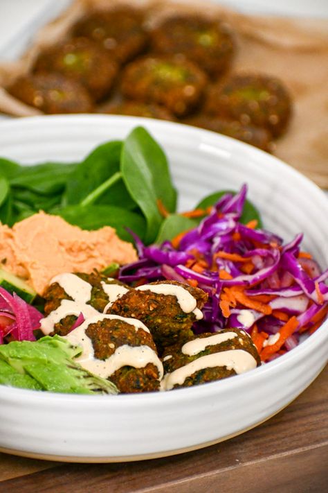 Spicy Falafel Cava Bowl – The Table Of Spice Cava Bowl, Vegetarian Cabbage, Dinner At Home, Tahini Sauce, Cabbage Slaw, Green Bowl, Bowl Recipe, Mediterranean Diet Recipes, Roasted Veggies