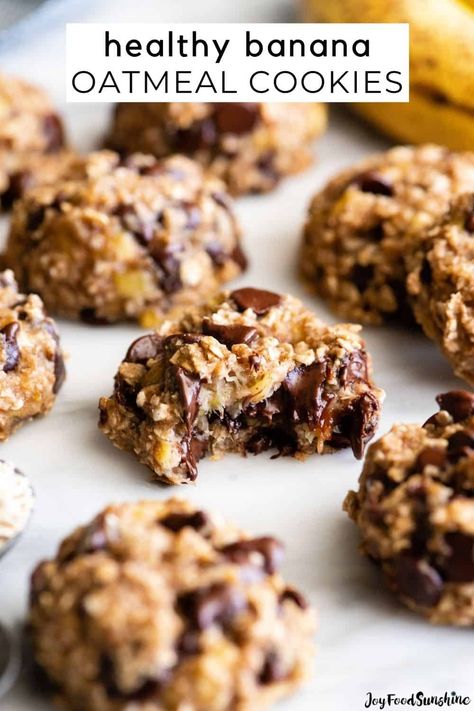 Easy Healthy Dessert Snacks, Banana Oatmeal Protein Cookies, Banana Oat Bites, Healthy Banana Oatmeal Cookies, Banana Oatmeal Cookies Healthy, Peanut Butter Breakfast Bar, Healthy Banana Oatmeal, Banana Oat Cookies, Healthy Oatmeal Cookies