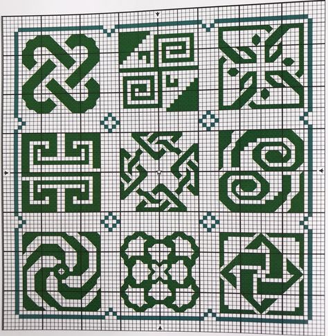 Celtic Cross Stitch Patterns, Celtic Knot Cross Stitch, Cross Stitch Celtic, Book Cross Stitch, Finger Knitting Projects, Celtic Cross Stitch, Crochet Bedspread Pattern, Celtic Patterns, Cross Stitch Christmas Ornaments