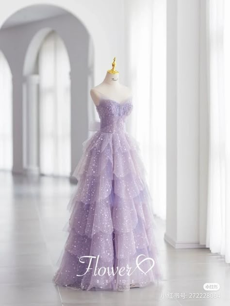 Magical Dress, Purple Gowns, Simple Gowns, High Low Prom Dresses, Prom Dress Ideas, Prom Inspo, Princess Ball Gowns, Prom Dress Inspiration, Cute Prom Dresses