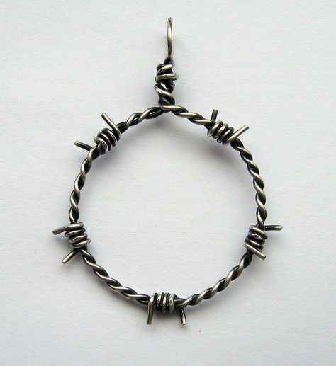 barbed wire pendant Emo Jewelry, Barbed Wire Art, Grunge Jewelry, Barbed Wire, Wire Necklace, Wire Pendant, Wire Work Jewelry, Wire Wrapped Earrings, Handmade Wire Jewelry