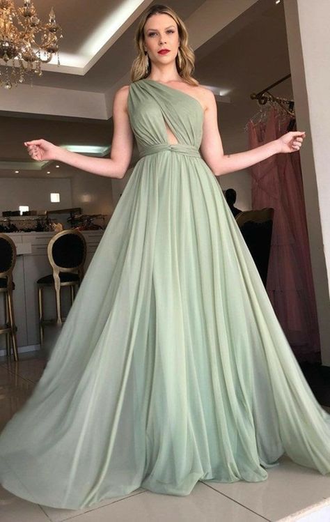 Vestidos Verdes Aesthetic, Vestidos Color Verde, Bridesmaid Dress Green, Green Formal Dress, Dress Mint Green, Formal Fashion Women, Sage Bridesmaid Dresses, Chic Evening Dress, Tulle Bridesmaid