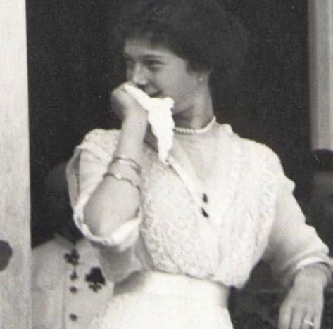 1910s Dress, Grand Duchess Tatiana, The Romanov Family, Grand Duchess Tatiana Nikolaevna Of Russia, Olga Romanov, Tatiana Romanov, Russian Royalty, Tatiana Nikolaevna, Do Smile