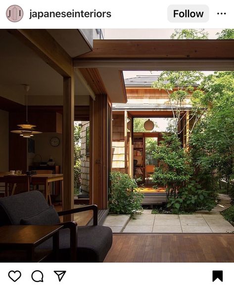 House In Landscape, Inner Courtyard House, Architect Vibes, Japandi Architecture, Japanese Courtyard, Tropical Interior Design, Japandi Living, Japanese Interiors, Japanese Home