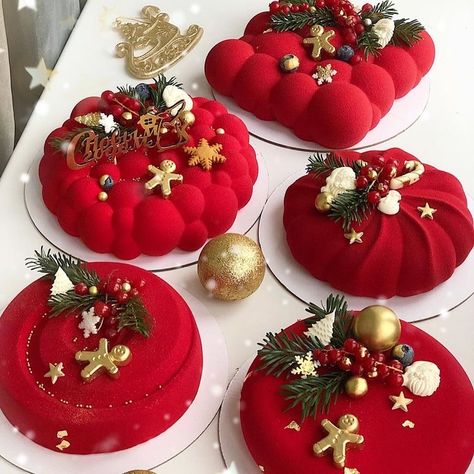 Homemade Christmas Cake, Christmas Candy Bar, Easy Christmas Cake Recipe, Mini Dessert Recipes, Christmas Pastries, Christmas Cake Designs, Christmas Cake Decorations, Christmas Cake Recipes, Valentine Cake