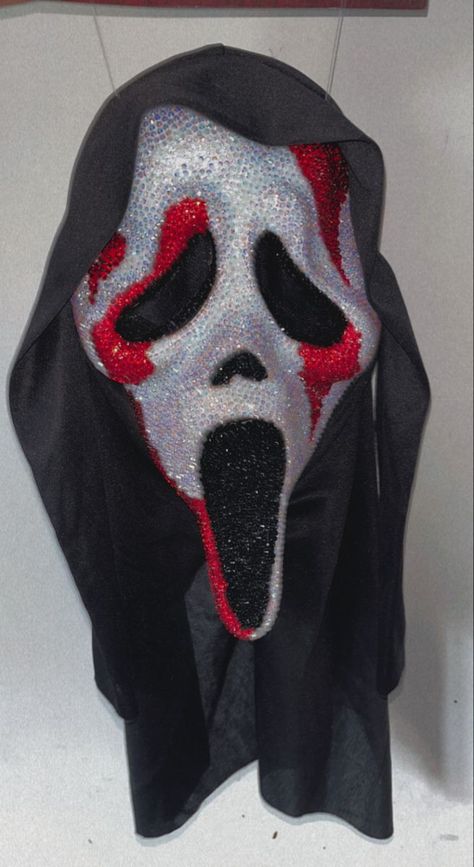 Ghost Face Gem Mask, Ghost Face Aesthetic Outfit, Dimond Ghost Face Mask, Scream Mask Costume Women, Gem Scream Mask, Bejeweled Scream Mask, Badazled Ghost Face Mask, Sparkly Ghostface Mask, Sparkly Scream Mask